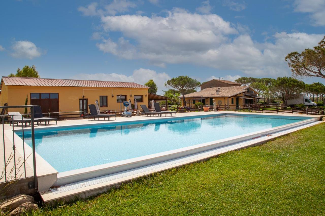 Agriturismo Albarosa-Terre Dell'Amore Марина-ди-Гроссето Экстерьер фото