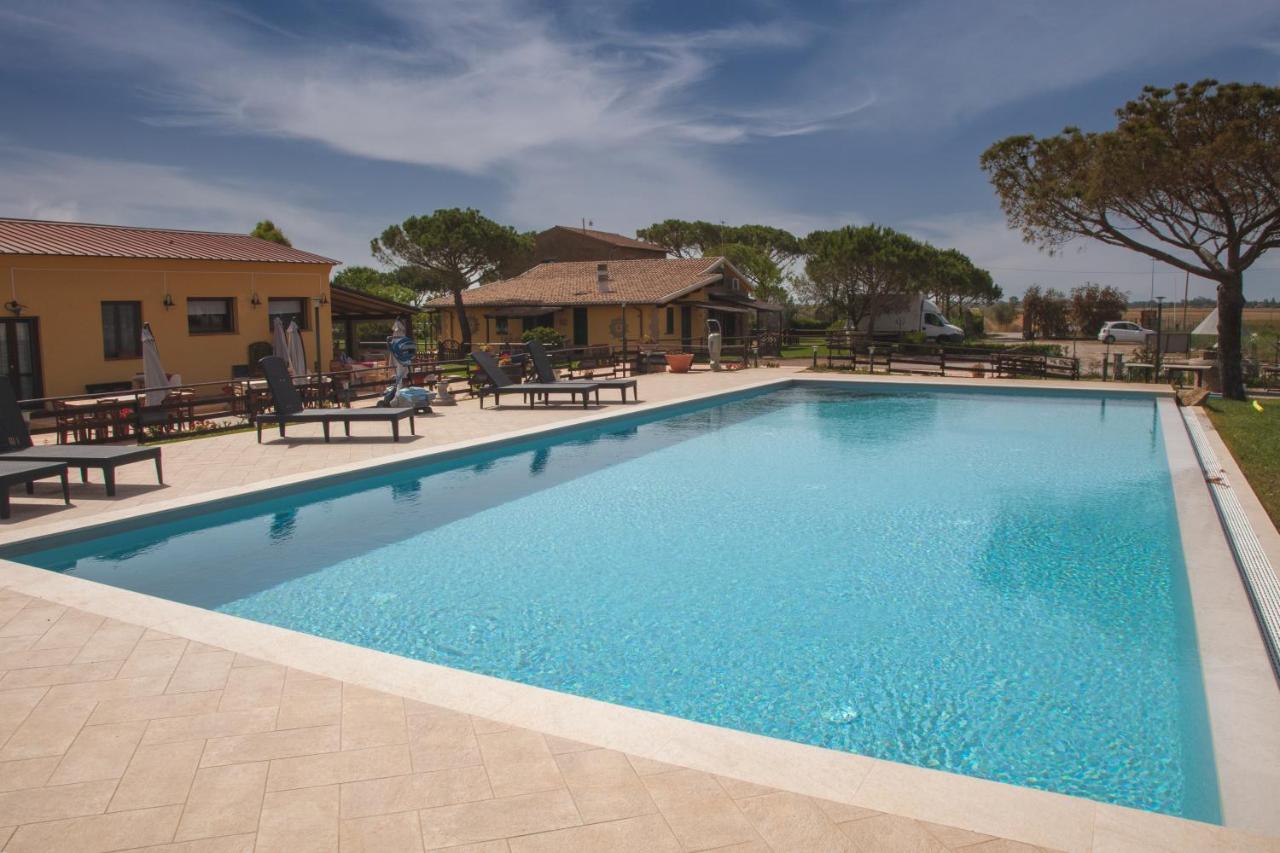 Agriturismo Albarosa-Terre Dell'Amore Марина-ди-Гроссето Экстерьер фото